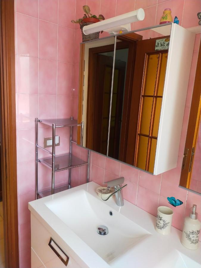 Appartamento Riviera Trilocale Wifi E Parcheggio Privato Ventimiglia Buitenkant foto