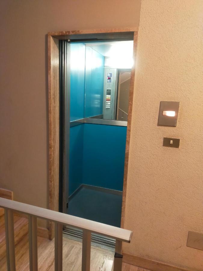 Appartamento Riviera Trilocale Wifi E Parcheggio Privato Ventimiglia Buitenkant foto