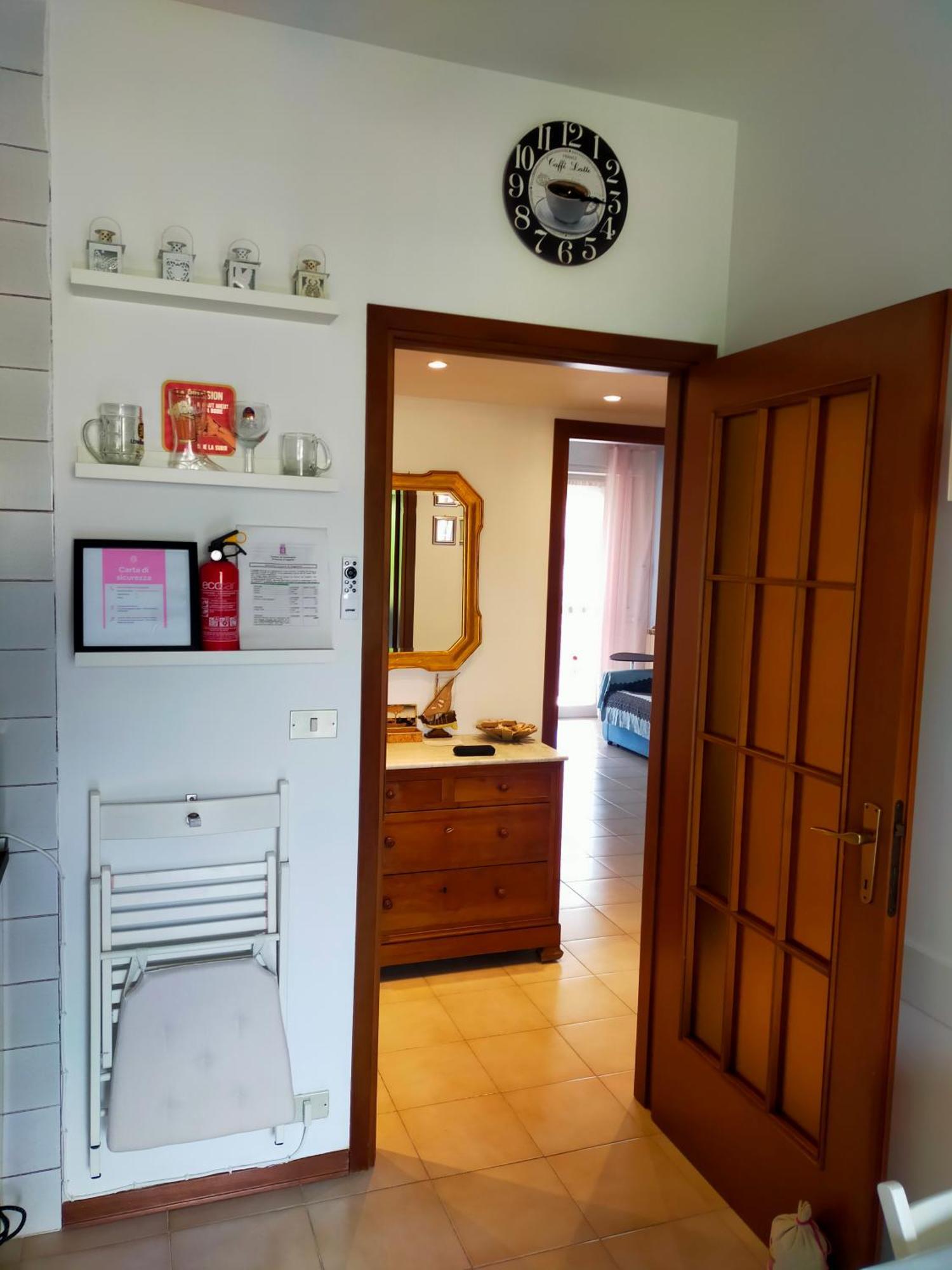 Appartamento Riviera Trilocale Wifi E Parcheggio Privato Ventimiglia Buitenkant foto